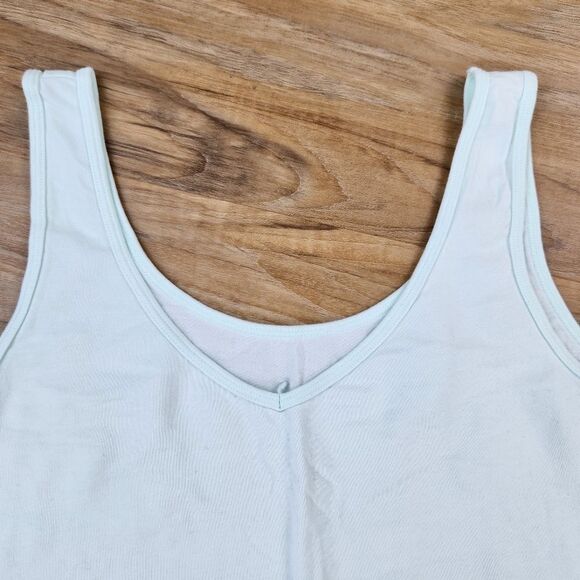 ☔️🔺️Felina Mint Green Reversible Fitted Sleeveless Top Large - Picture 4 of 7